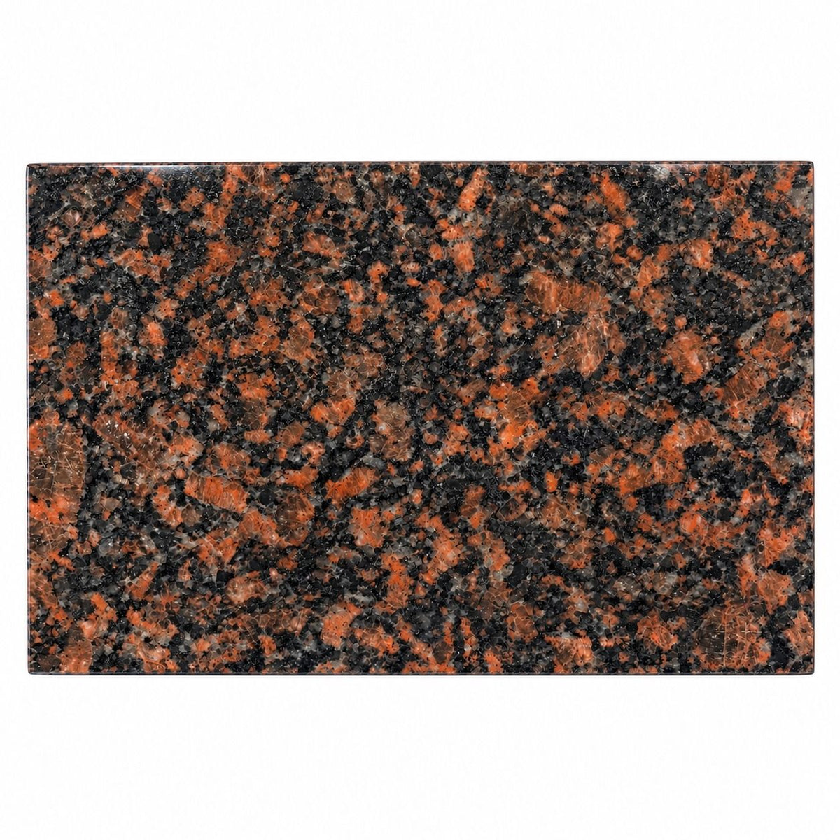 Unbeschriftete Granit-Gedenktafel Tan Brown mit rotbrauner und schwarzer Maserung im Querformat vor weißem Hintergrund.